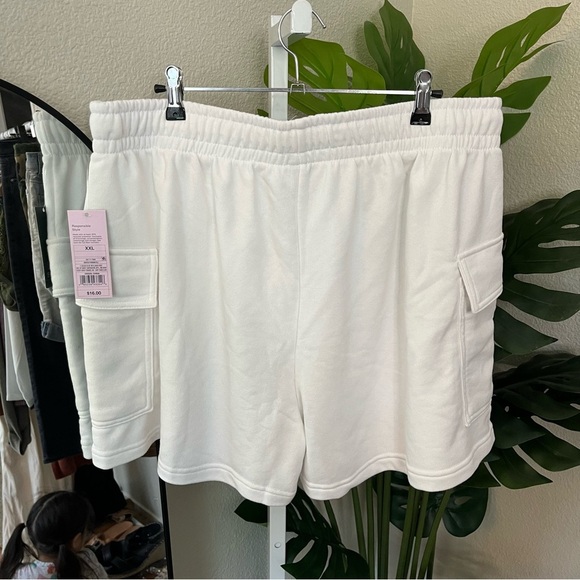 ✨ Wild Fable White Terry Cargo Shorts XXL | Comfy Utility Summer Shorts - Picture 7 of 7